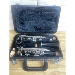 Used Wurlitzer Clarinet Needs Cleaning And Reed Black Yamaha Case